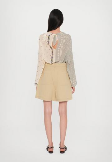 Широкие брюки