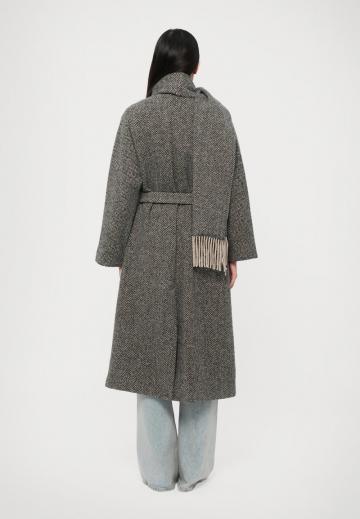 Шерстяное пальто