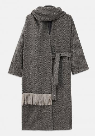 Шерстяное пальто