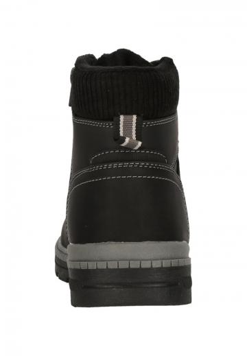 Спортивные сапоги