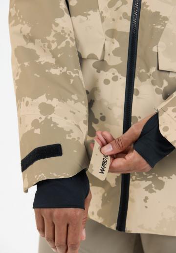 Спортивная куртка