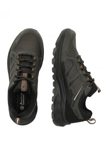 Походные кроссовки