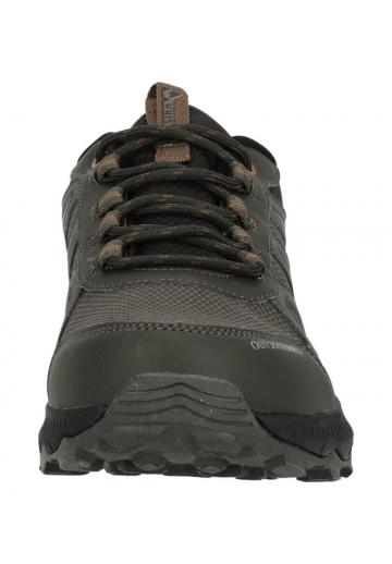 Походные кроссовки