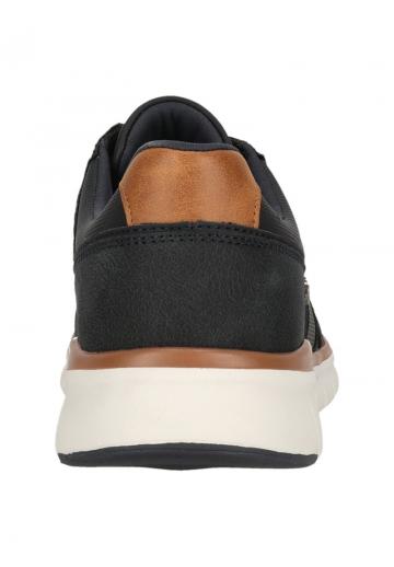 Тренировочные кроссовки