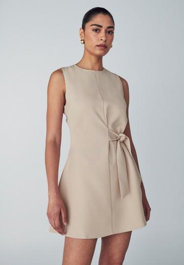 Короткое платье