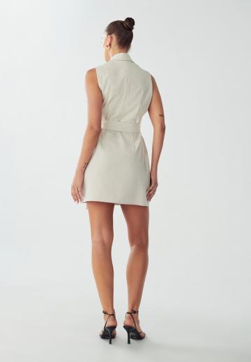 Короткое платье