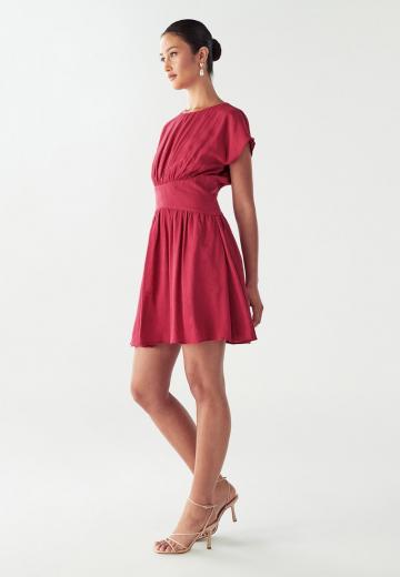 Короткое платье