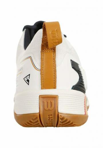 Теннисные кроссовки