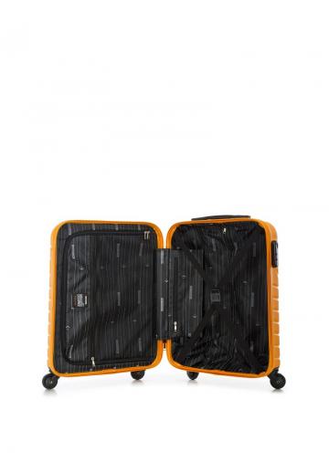 Чемодан на колесах