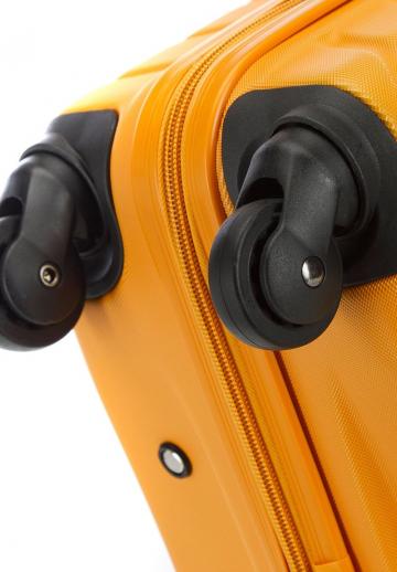 Чемодан на колесах