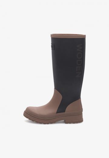 Резиновые сапоги
