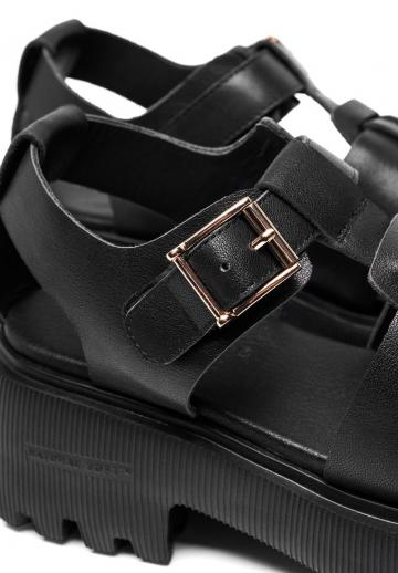 Босоножки на платформе