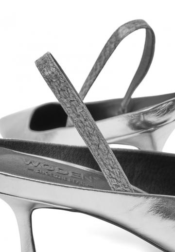 Туфли на высоком каблуке