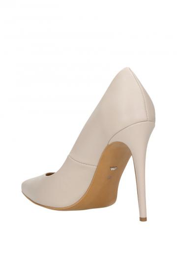 Туфли на высоком каблуке