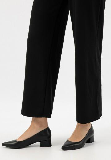 Туфли с высоким носом