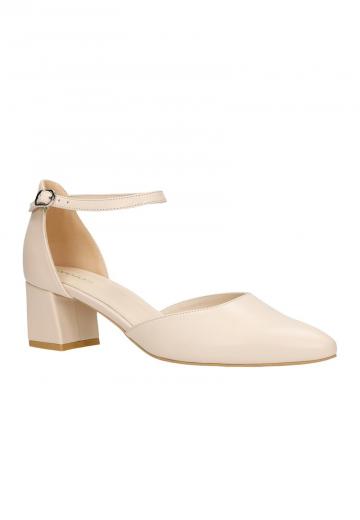 Туфли с ремешком