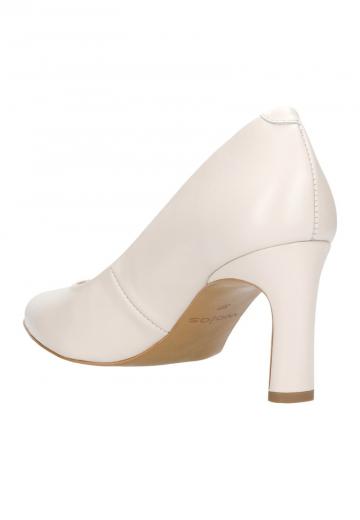 Туфли на высоком каблуке