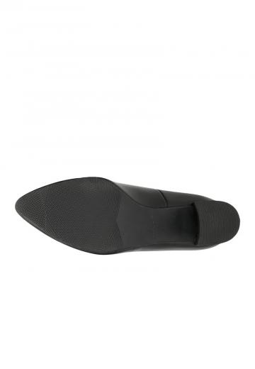 Туфли с высоким носом