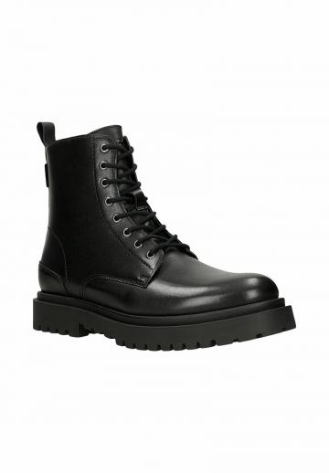 Ботинки на шнуровке
