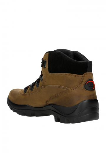 Походные ботинки