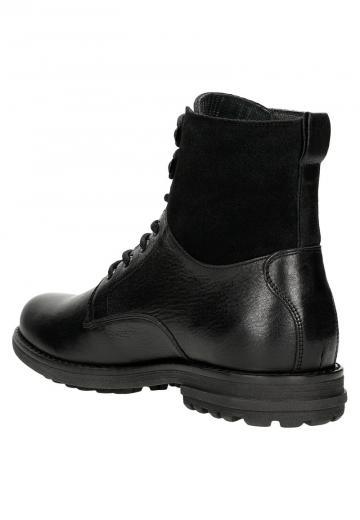 Ботинки на шнуровке