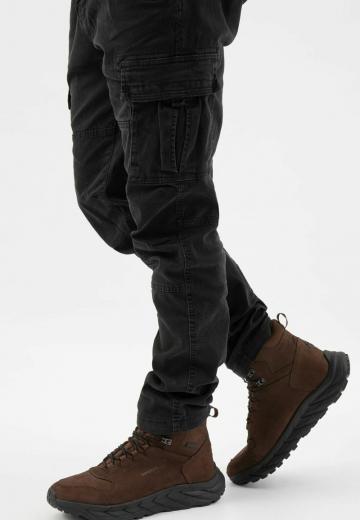 Ботинки на шнуровке