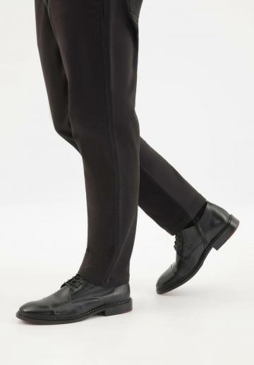 Ботинки на шнуровке