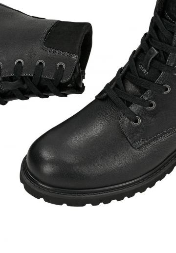 Зимние ботинки