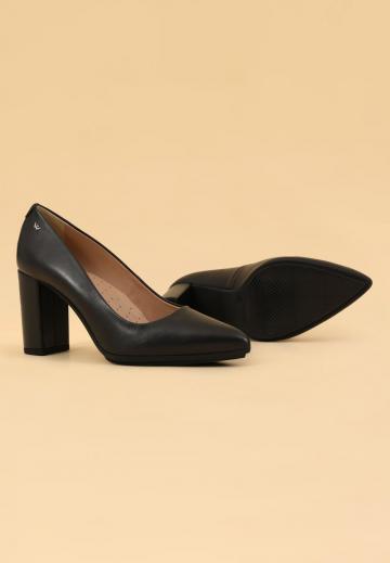 Туфли на высоком каблуке