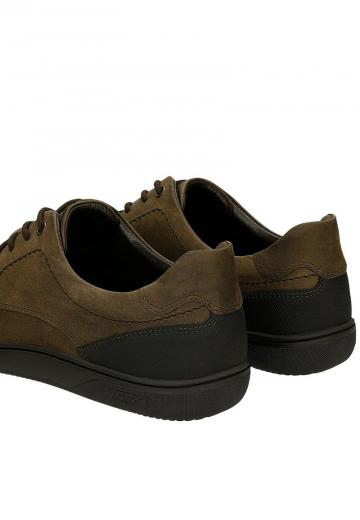 Ботинки на шнуровке