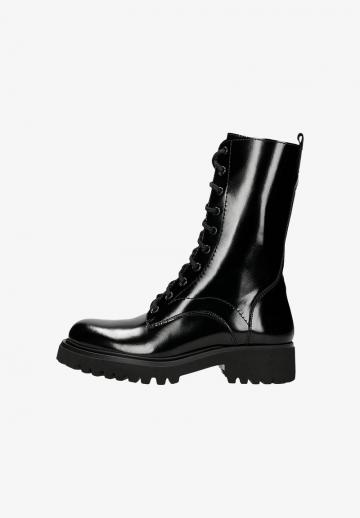 Ботинки на шнуровке