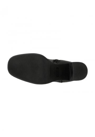 Высокие сапоги