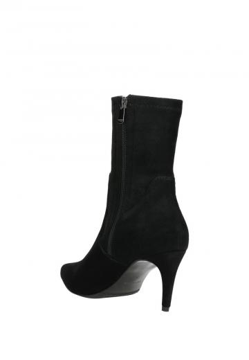 Полусапожки на высоком каблуке