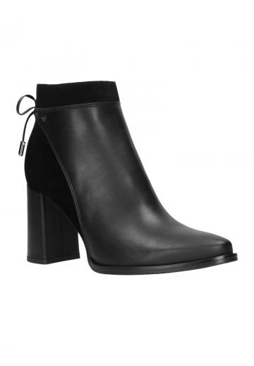 Полусапожки на высоком каблуке