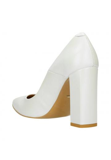 Туфли на высоком каблуке