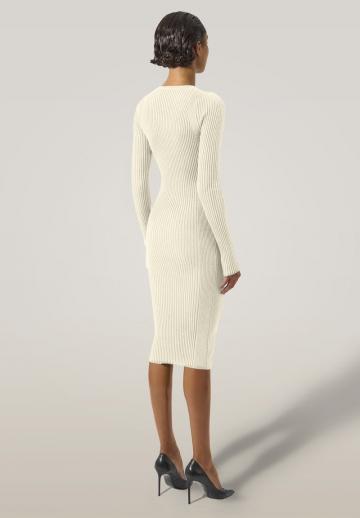 Платье футляр