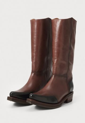 Ковбойские сапоги