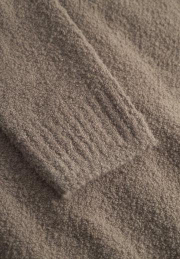 Вязаная кофта