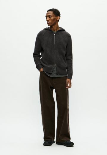 Вязаная кофта