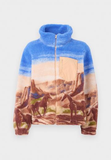 Флисовая куртка