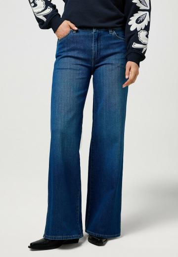 Свободные джинсы