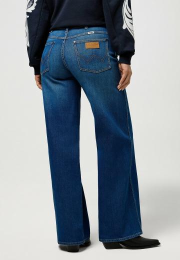 Свободные джинсы