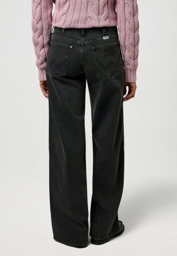 Свободные джинсы