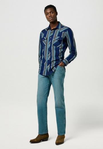 Прямые джинсы