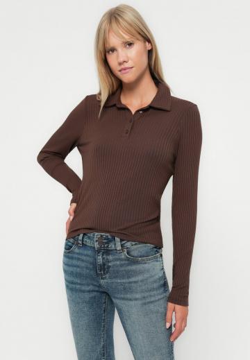 Клешеные брюки