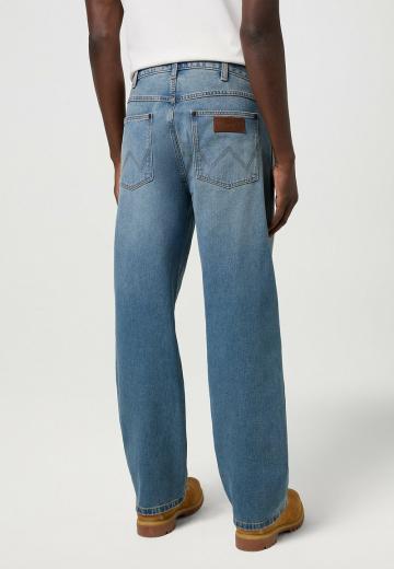 Свободные джинсы