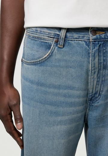 Свободные джинсы