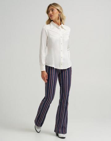 Клешеные джинсы