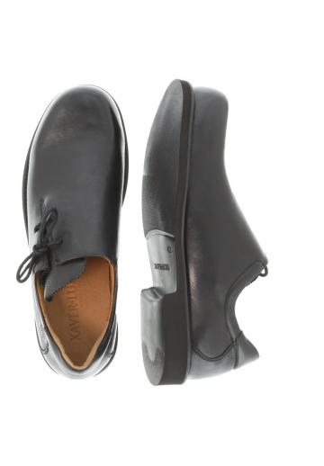 Ботинки на шнуровке