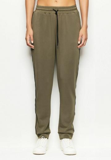 Спортивные штаны